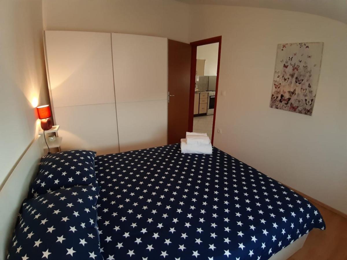 Apartman Deni Peroj Exterior foto
